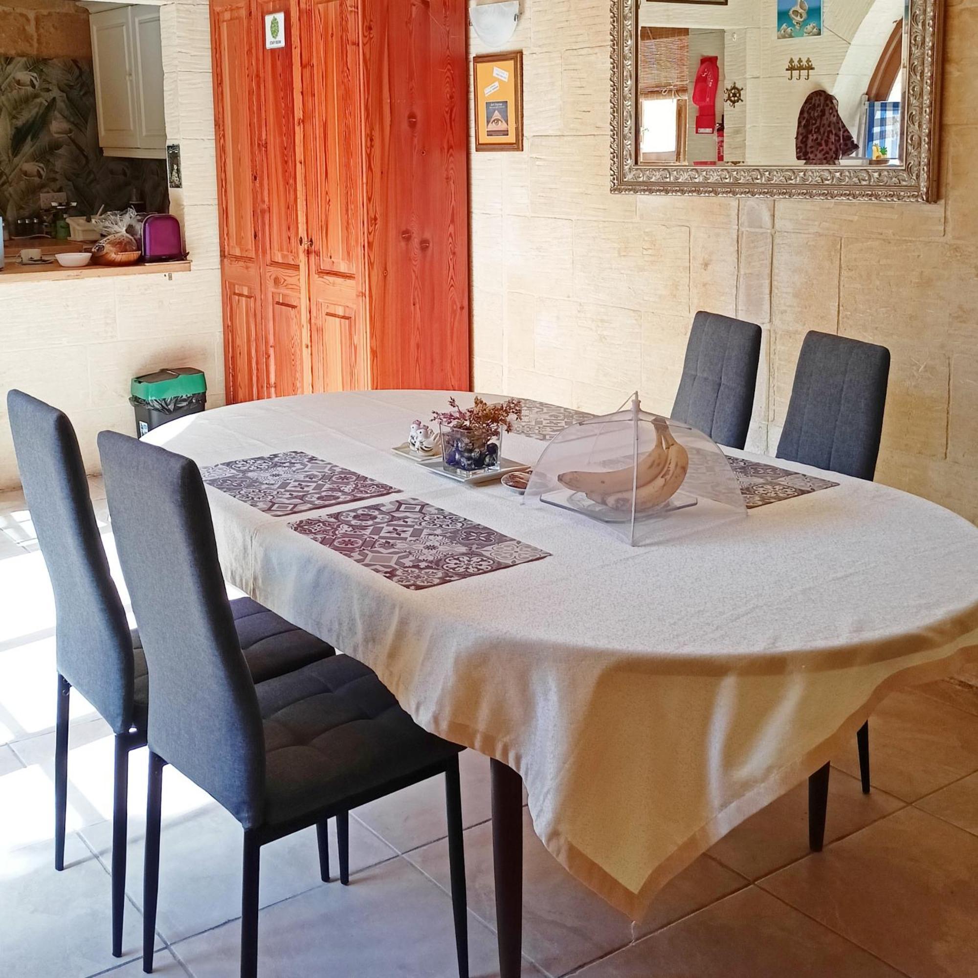 Għarb Arthome - Guest Rooms מראה חיצוני תמונה