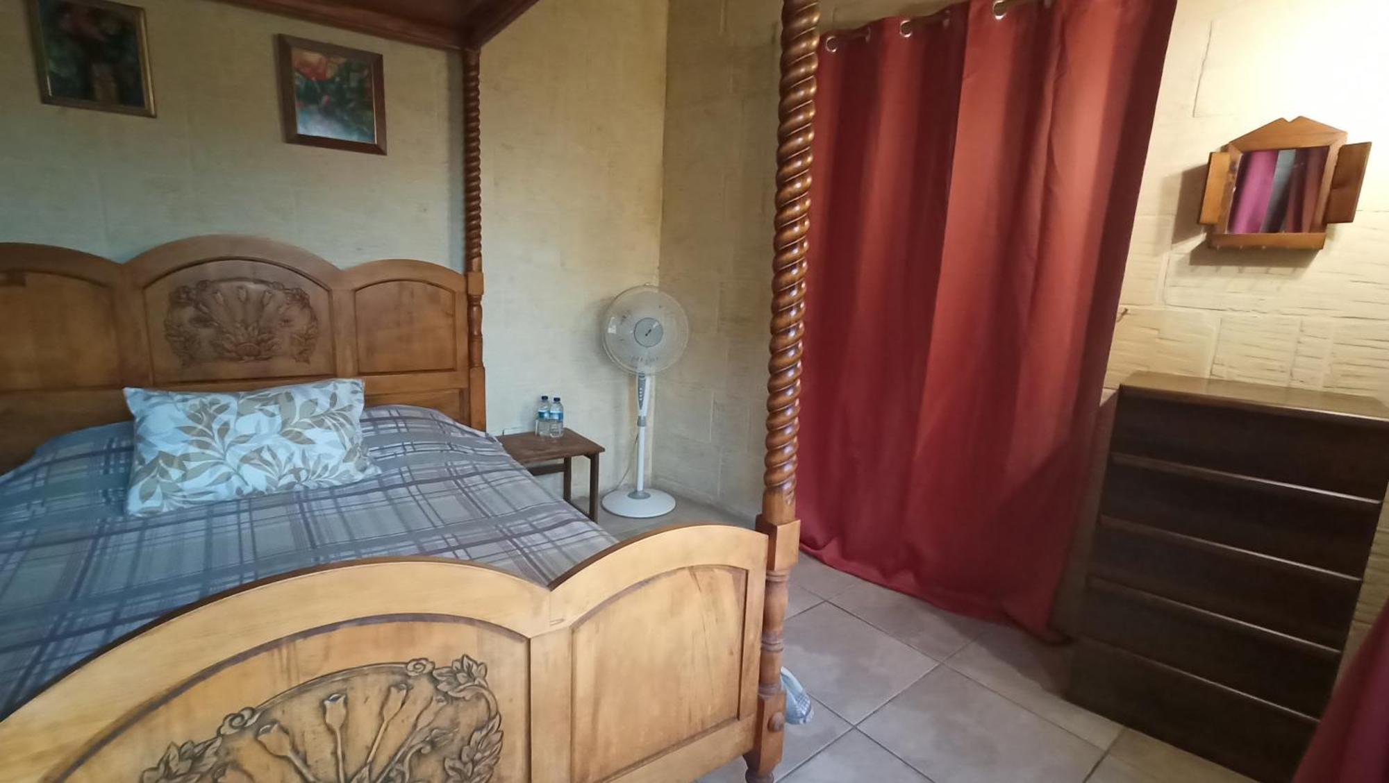Għarb Arthome - Guest Rooms חדר תמונה